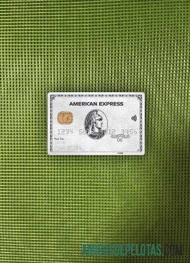 Frente com foto do cartão US Sutton Bank AMEX Platinum exemplo